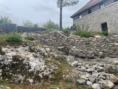 Rekonstrukcija zidu na Malem gradu  (1)